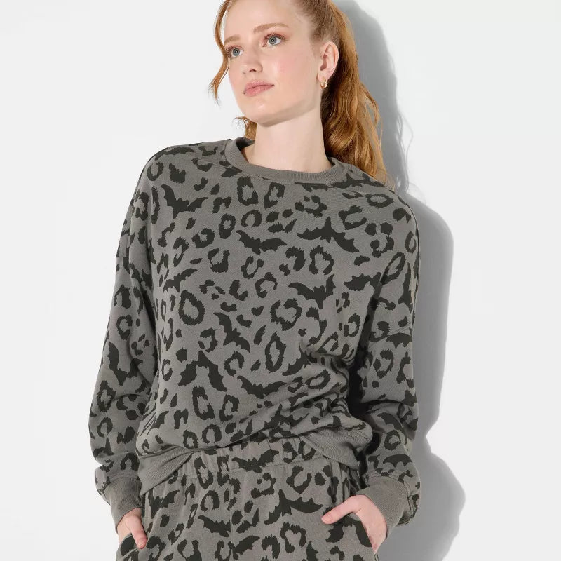 Leopard Bats Fleece Graphic Sweatshirt & Pants