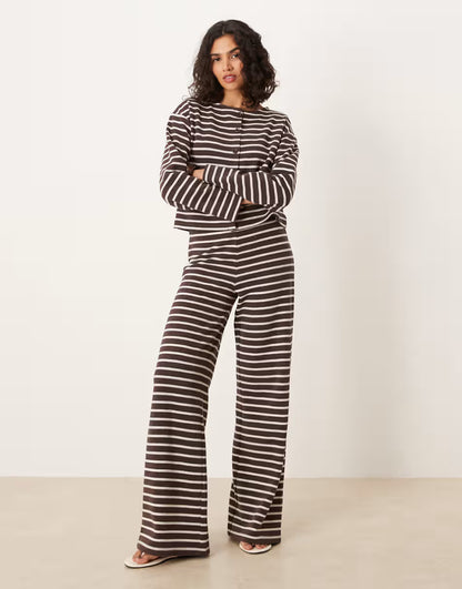 Brushed Striped set in Chocolate