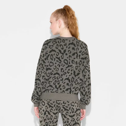 Leopard Bats Fleece Graphic Sweatshirt & Pants