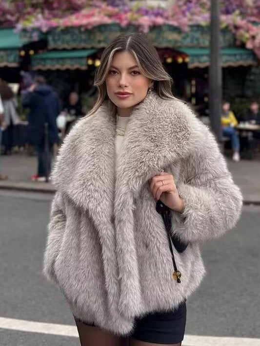 Fuax fur coat